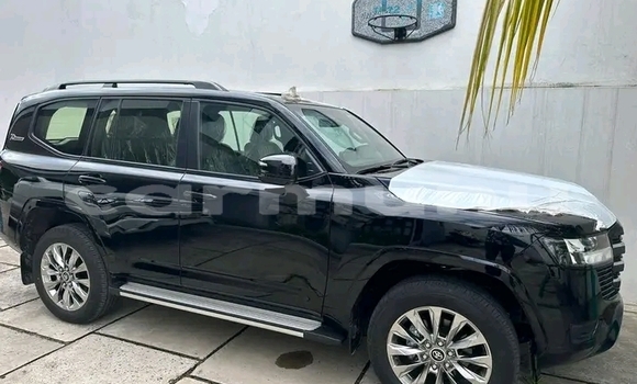 Acheter Occasion Voiture Toyota Land Cruiser Noir à Brazzaville, Commune de Brazzaville Acheter Occasion Voiture Toyota Land Cruiser Noir à Brazzaville, Commune de Brazzaville