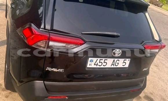 Acheter Occasion Voiture Toyota RAV4 Noir à Pointe–Noire, Région du Kouilou Acheter Occasion Voiture Toyota RAV4 Noir à Pointe–Noire, Région du Kouilou