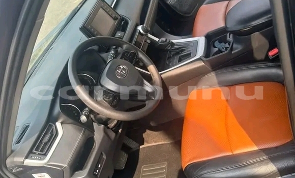 Acheter Occasion Voiture Toyota RAV4 Noir à Pointe–Noire, Région du Kouilou Acheter Occasion Voiture Toyota RAV4 Noir à Pointe–Noire, Région du Kouilou