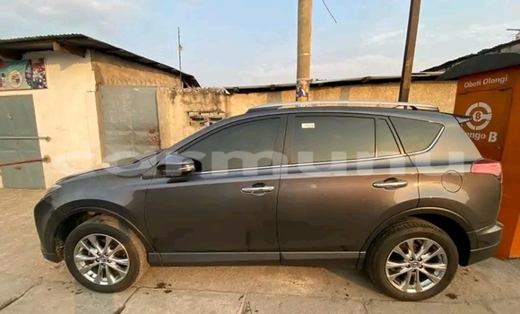 Acheter Occasion Voiture Toyota RAV4 Autre à Brazzaville, Commune de Brazzaville Acheter Occasion Voiture Toyota RAV4 Autre à Brazzaville, Commune de Brazzaville
