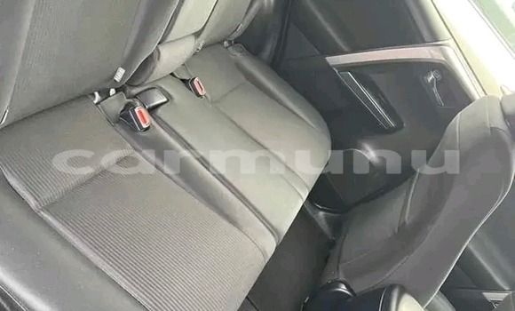 Acheter Occasion Voiture Toyota RAV4 Noir à Pointe–Noire, Région du Kouilou Acheter Occasion Voiture Toyota RAV4 Noir à Pointe–Noire, Région du Kouilou