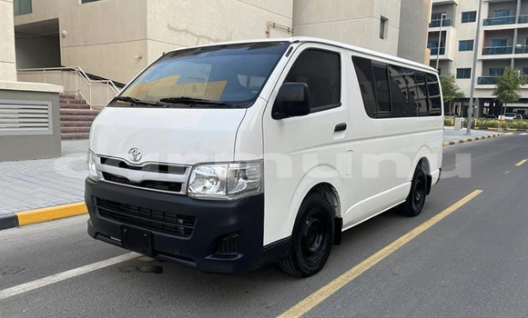 Acheter Occasion Voiture Toyota Hiace Blanc à Pointe–Noire, Région du Kouilou Acheter Occasion Voiture Toyota Hiace Blanc à Pointe–Noire, Région du Kouilou