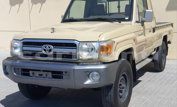 Buy Used Toyota Pickup Brown Car in Black Point in Kouilou region Buy Used Toyota Pickup Brown Car in Black Point in Kouilou region
