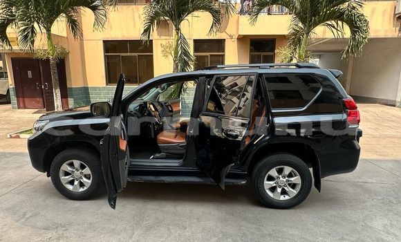 Acheter Occasion Voiture Toyota Prado Noir à Brazzaville, Commune de Brazzaville Acheter Occasion Voiture Toyota Prado Noir à Brazzaville, Commune de Brazzaville