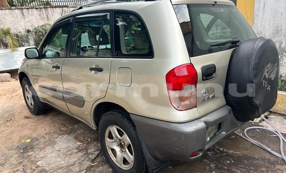 Acheter Neuf Voiture Toyota RAV4 Beige à Brazzaville, Commune de Brazzaville Acheter Neuf Voiture Toyota RAV4 Beige à Brazzaville, Commune de Brazzaville