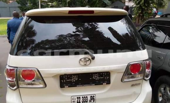 Acheter Neuf Voiture Toyota Fortuner Blanc à Brazzaville, Commune de Brazzaville Acheter Neuf Voiture Toyota Fortuner Blanc à Brazzaville, Commune de Brazzaville