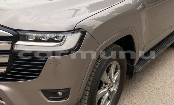 Acheter Neuf Voiture Toyota Prado Gris à Brazzaville, Commune de Brazzaville Acheter Neuf Voiture Toyota Prado Gris à Brazzaville, Commune de Brazzaville