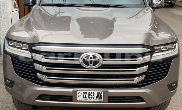 Acheter Neuf Voiture Toyota Prado Gris à Brazzaville, Commune de Brazzaville Acheter Neuf Voiture Toyota Prado Gris à Brazzaville, Commune de Brazzaville