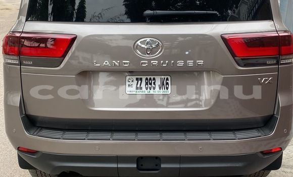 Acheter Neuf Voiture Toyota Prado Gris à Brazzaville, Commune de Brazzaville Acheter Neuf Voiture Toyota Prado Gris à Brazzaville, Commune de Brazzaville