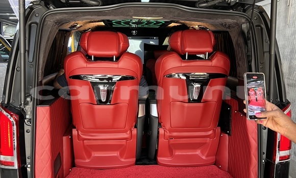 Acheter Neuf Voiture Mercedes Viano Noir à Brazzaville, Commune de Brazzaville Acheter Neuf Voiture Mercedes Viano Noir à Brazzaville, Commune de Brazzaville