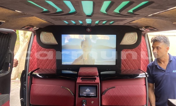 Acheter Neuf Voiture Mercedes Viano Noir à Brazzaville, Commune de Brazzaville Acheter Neuf Voiture Mercedes Viano Noir à Brazzaville, Commune de Brazzaville