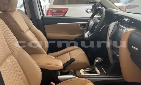 Acheter Occasion Voiture Toyota Fortuner Blanc à Brazzaville, Commune de Brazzaville Acheter Occasion Voiture Toyota Fortuner Blanc à Brazzaville, Commune de Brazzaville