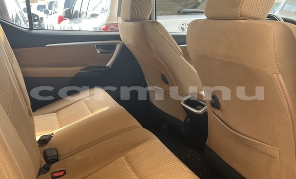 Acheter Occasion Voiture Toyota Fortuner Blanc à Brazzaville, Commune de Brazzaville Acheter Occasion Voiture Toyota Fortuner Blanc à Brazzaville, Commune de Brazzaville