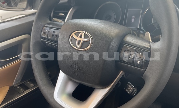 Acheter Occasion Voiture Toyota Fortuner Blanc à Brazzaville, Commune de Brazzaville Acheter Occasion Voiture Toyota Fortuner Blanc à Brazzaville, Commune de Brazzaville