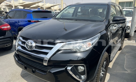 Acheter Occasion Voiture Toyota Fortuner Blanc à Brazzaville, Commune de Brazzaville Acheter Occasion Voiture Toyota Fortuner Blanc à Brazzaville, Commune de Brazzaville