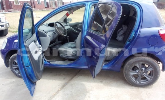Buy Used Toyota Yaris Verso Blue Car in Brazzaville in Municipality of Brazzaville Buy Used Toyota Yaris Verso Blue Car in Brazzaville in Municipality of Brazzaville