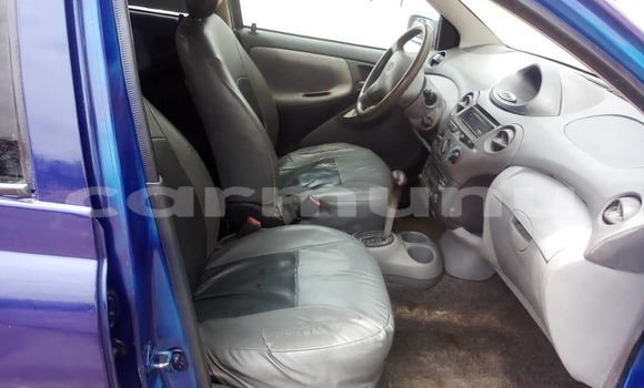 Buy Used Toyota Yaris Verso Blue Car in Brazzaville in Municipality of Brazzaville Buy Used Toyota Yaris Verso Blue Car in Brazzaville in Municipality of Brazzaville