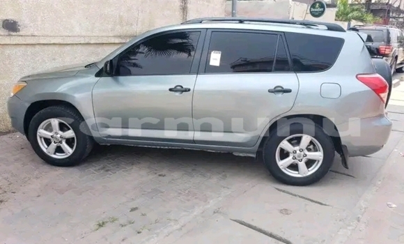 Buy Used Toyota RAV4 Silver Car in Brazzaville in Municipality of Brazzaville Buy Used Toyota RAV4 Silver Car in Brazzaville in Municipality of Brazzaville