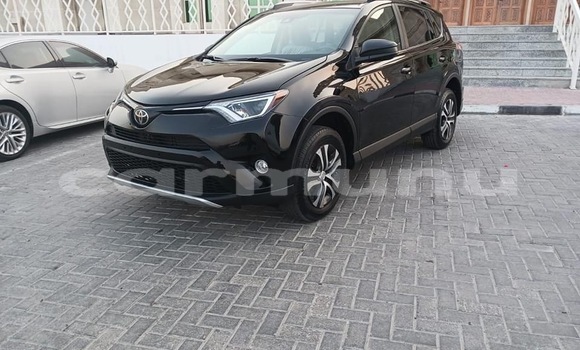 Acheter Occasion Voiture Toyota RAV4 Noir à Brazzaville, Commune de Brazzaville Acheter Occasion Voiture Toyota RAV4 Noir à Brazzaville, Commune de Brazzaville