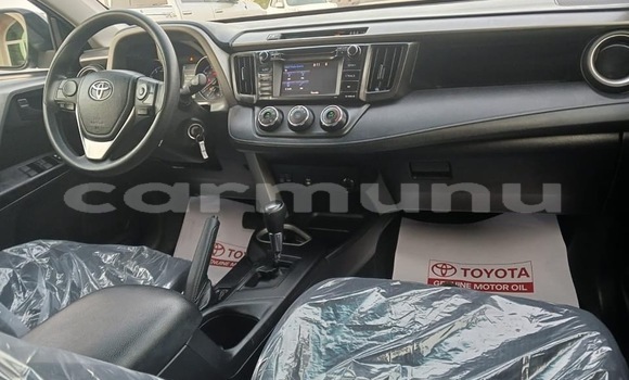 Acheter Occasion Voiture Toyota RAV4 Noir à Brazzaville, Commune de Brazzaville Acheter Occasion Voiture Toyota RAV4 Noir à Brazzaville, Commune de Brazzaville