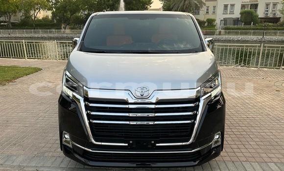 Acheter Neuf Voiture Toyota Granvia Noir à Brazzaville, Commune de Brazzaville Acheter Neuf Voiture Toyota Granvia Noir à Brazzaville, Commune de Brazzaville