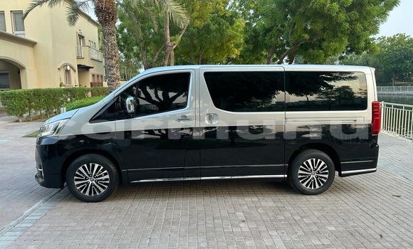 Acheter Neuf Voiture Toyota Granvia Noir à Brazzaville, Commune de Brazzaville Acheter Neuf Voiture Toyota Granvia Noir à Brazzaville, Commune de Brazzaville