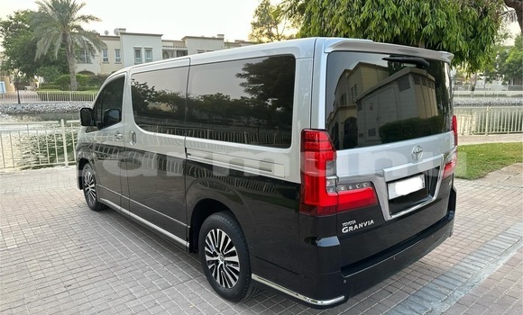 Acheter Neuf Voiture Toyota Granvia Noir à Brazzaville, Commune de Brazzaville Acheter Neuf Voiture Toyota Granvia Noir à Brazzaville, Commune de Brazzaville