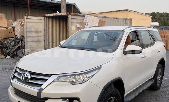 Buy Used Toyota Fortuner White Car in Brazzaville in Municipality of Brazzaville Buy Used Toyota Fortuner White Car in Brazzaville in Municipality of Brazzaville