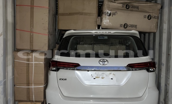 Buy Used Toyota Fortuner White Car in Brazzaville in Municipality of Brazzaville Buy Used Toyota Fortuner White Car in Brazzaville in Municipality of Brazzaville