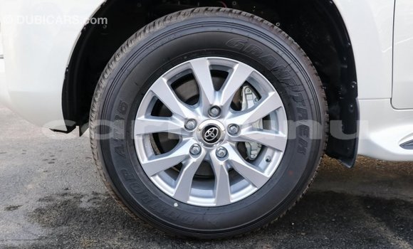 Buy Import Toyota Land Cruiser White Car in Import - Dubai in Region of Bouenza Buy Import Toyota Land Cruiser White Car in Import - Dubai in Region of Bouenza