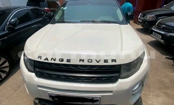 Acheter Occasion Voiture Range Rover Evoque Blanc à Brazzaville, Commune de Brazzaville Acheter Occasion Voiture Range Rover Evoque Blanc à Brazzaville, Commune de Brazzaville
