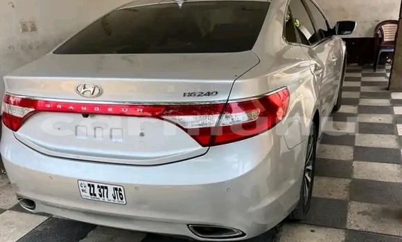 Acheter Occasion Voiture Hyundai Grandeur Autre à Brazzaville, Commune de Brazzaville Acheter Occasion Voiture Hyundai Grandeur Autre à Brazzaville, Commune de Brazzaville