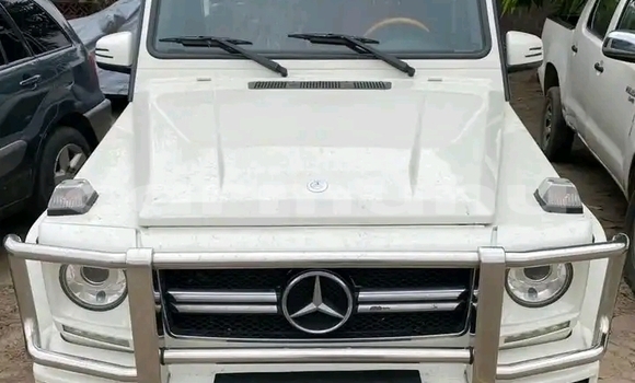 Buy Used Mercedes-Benz G-klasse White Car in Black Point in Kouilou region Buy Used Mercedes-Benz G-klasse White Car in Black Point in Kouilou region
