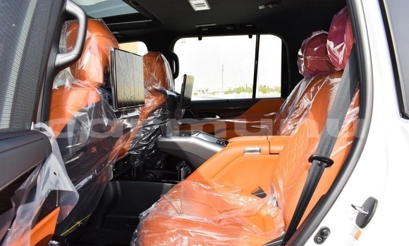 Acheter Neuf Voiture Lexus LX Blanc à Pointe–Noire, Région du Kouilou Acheter Neuf Voiture Lexus LX Blanc à Pointe–Noire, Région du Kouilou
