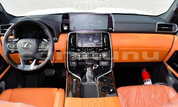 Acheter Neuf Voiture Lexus LX Blanc à Pointe–Noire, Région du Kouilou Acheter Neuf Voiture Lexus LX Blanc à Pointe–Noire, Région du Kouilou