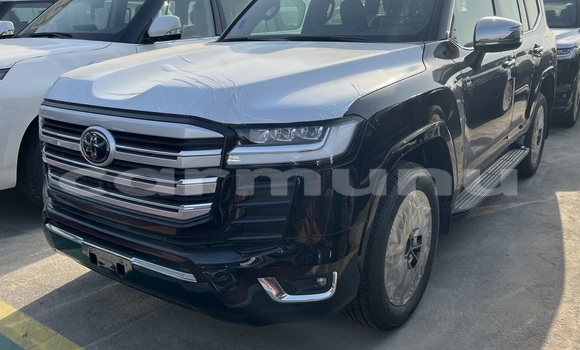 Acheter Neuf Voiture Toyota Land Cruiser Noir à Pointe–Noire, Région du Kouilou Acheter Neuf Voiture Toyota Land Cruiser Noir à Pointe–Noire, Région du Kouilou