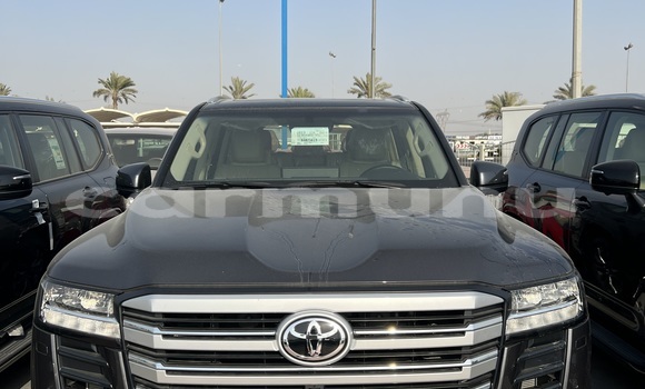 Acheter Neuf Voiture Toyota Land Cruiser Noir à Pointe–Noire, Région du Kouilou Acheter Neuf Voiture Toyota Land Cruiser Noir à Pointe–Noire, Région du Kouilou