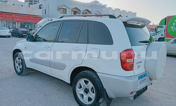 Acheter Occasion Voiture Toyota RAV4 Blanc à Brazzaville, Commune de Brazzaville Acheter Occasion Voiture Toyota RAV4 Blanc à Brazzaville, Commune de Brazzaville