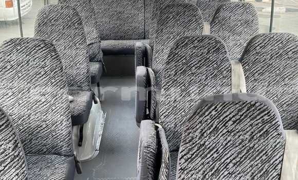 Acheter Occasion Voiture Toyota Coaster Blanc à Brazzaville, Commune de Brazzaville Acheter Occasion Voiture Toyota Coaster Blanc à Brazzaville, Commune de Brazzaville