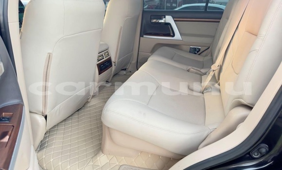 Acheter Occasion Voiture Toyota Land Cruiser Noir à Brazzaville, Commune de Brazzaville Acheter Occasion Voiture Toyota Land Cruiser Noir à Brazzaville, Commune de Brazzaville