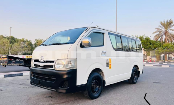 Acheter Occasion Voiture Toyota Hiace Blanc à Brazzaville, Commune de Brazzaville Acheter Occasion Voiture Toyota Hiace Blanc à Brazzaville, Commune de Brazzaville