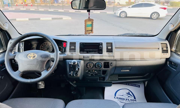 Acheter Occasion Voiture Toyota Hiace Blanc à Brazzaville, Commune de Brazzaville Acheter Occasion Voiture Toyota Hiace Blanc à Brazzaville, Commune de Brazzaville