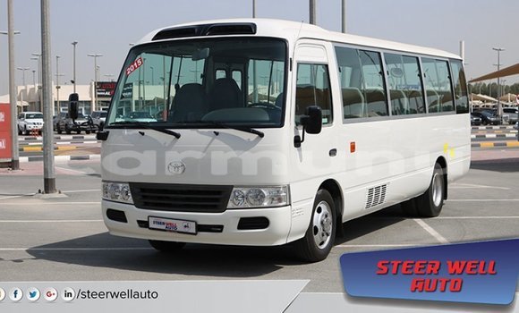Acheter Import Voiture Toyota Coaster Blanc à Import - Dubai, Région de la Bouenza Acheter Import Voiture Toyota Coaster Blanc à Import - Dubai, Région de la Bouenza