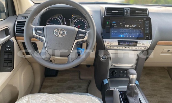 Acheter Neuf Voiture Toyota Prado Gris à Pointe–Noire, Région du Kouilou Acheter Neuf Voiture Toyota Prado Gris à Pointe–Noire, Région du Kouilou