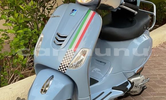 Buy Used Vespa LX Blue Bike in Brazzaville in Municipality of Brazzaville Buy Used Vespa LX Blue Bike in Brazzaville in Municipality of Brazzaville