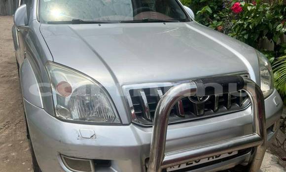 Acheter Occasion Voiture Toyota Prado Autre à Brazzaville, Commune de Brazzaville Acheter Occasion Voiture Toyota Prado Autre à Brazzaville, Commune de Brazzaville