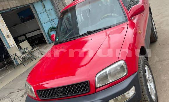 Acheter Occasion Voiture Toyota RAV4 Rouge à Brazzaville, Commune de Brazzaville Acheter Occasion Voiture Toyota RAV4 Rouge à Brazzaville, Commune de Brazzaville