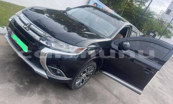 Acheter Occasion Voiture Mitsubishi Pajero Noir à Brazzaville, Commune de Brazzaville Acheter Occasion Voiture Mitsubishi Pajero Noir à Brazzaville, Commune de Brazzaville