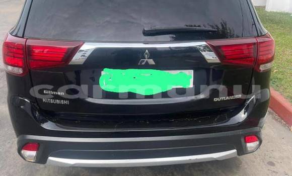 Acheter Occasion Voiture Mitsubishi Pajero Noir à Brazzaville, Commune de Brazzaville Acheter Occasion Voiture Mitsubishi Pajero Noir à Brazzaville, Commune de Brazzaville