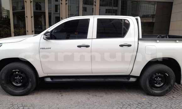 Acheter Occasion Voiture Toyota Hiluxe VIGO Blanc à Brazzaville, Commune de Brazzaville Acheter Occasion Voiture Toyota Hiluxe VIGO Blanc à Brazzaville, Commune de Brazzaville